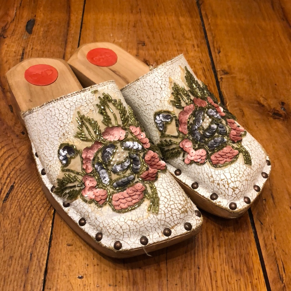 CYD Wood Clogs